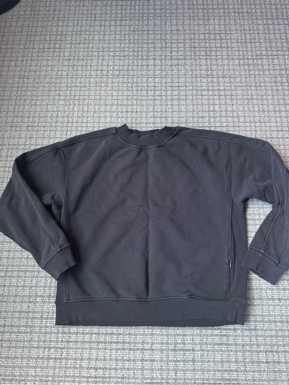 Lululemon Black Crewneck Sweatshirt - Picture 2 of 6